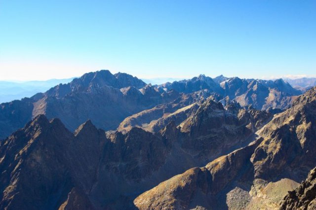 Výhled na vrcholky Vysokých Tater z Lomnického štítu